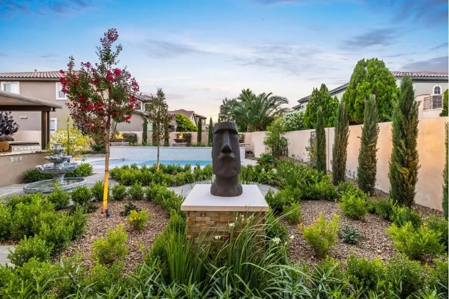 custom landscaping las vegas nv